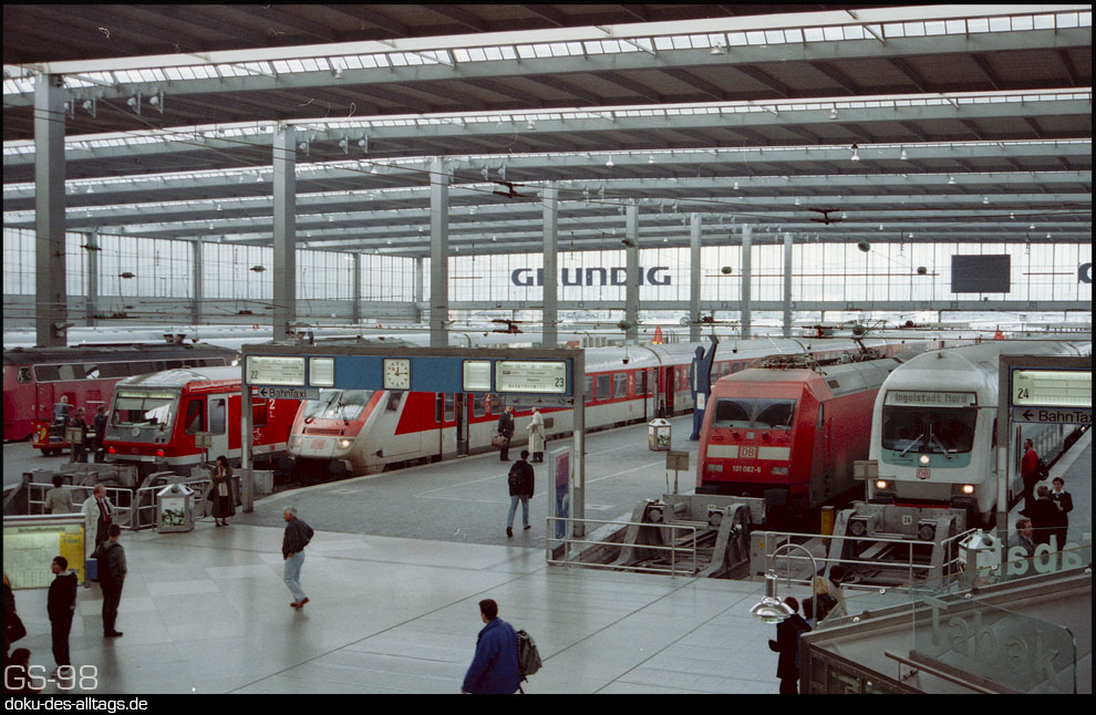 http://www.doku-des-alltags.de/BDMuenchen/MuenchenHbf/MucHbfData/101%20082%20in%20Muenchen%20Hbf%202.jpg